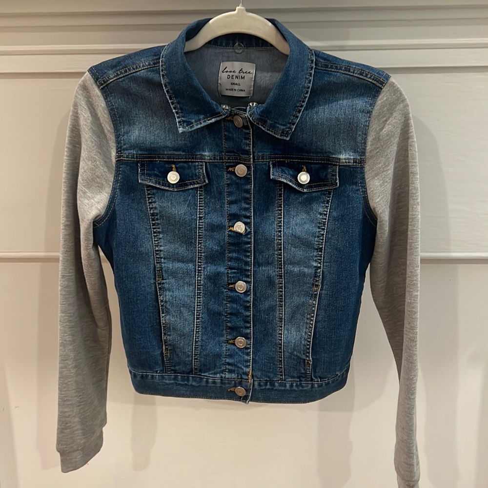 LOVE DENIM Jean Jacket.  Size Small